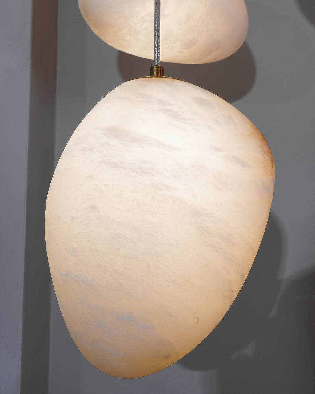 Elara Pendant Light