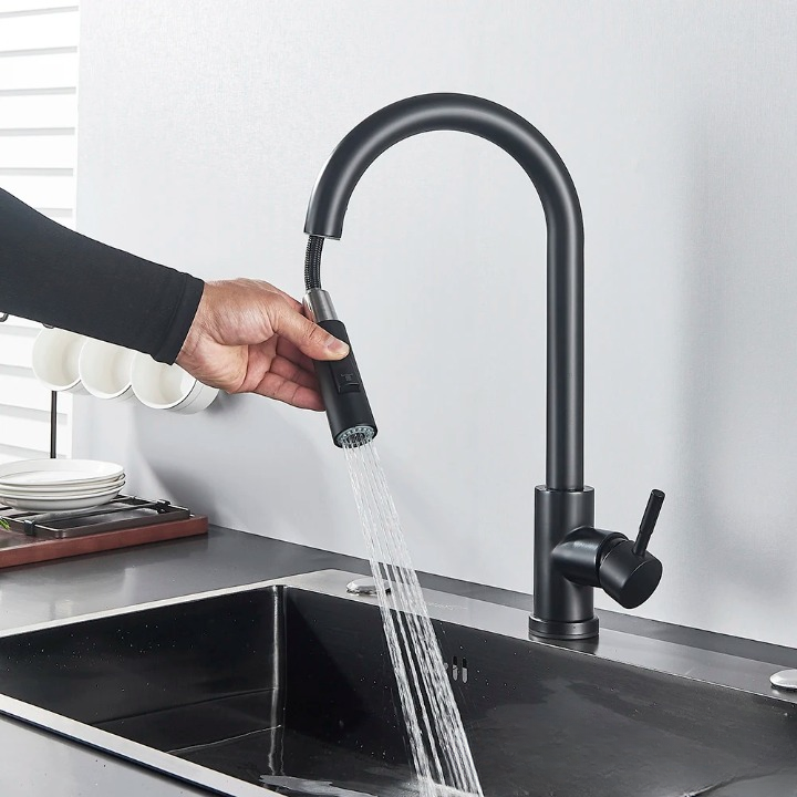 Sensor Activated Kitchen Tap with Extendable Spout