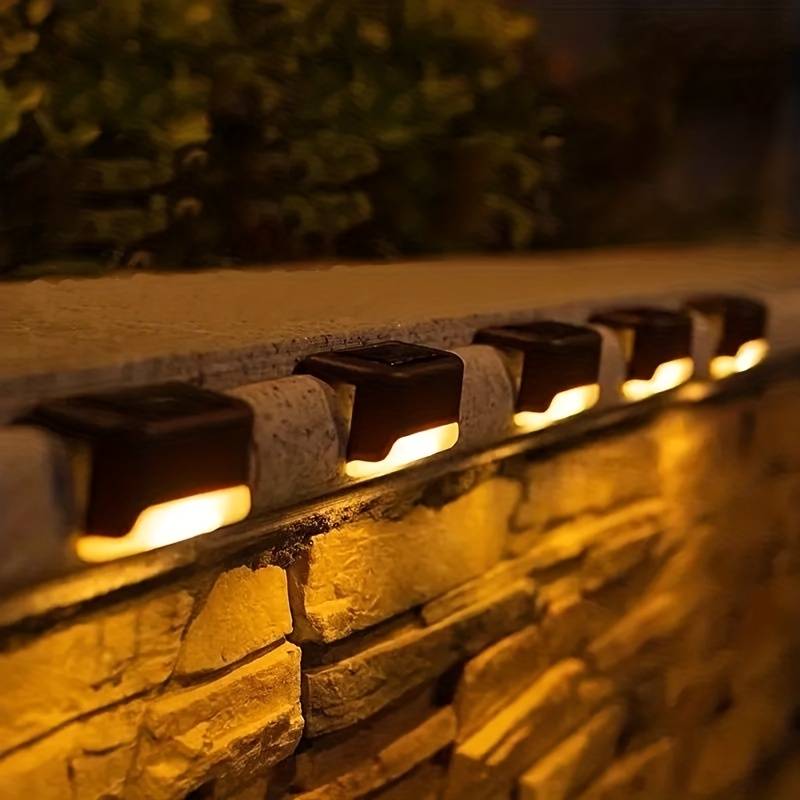 Automatic Solar Outdoor Light for Fence, Wall or Pathway