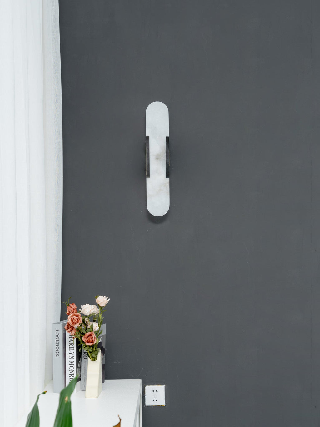 Aurelio Linear Alabaster Wall Lamp