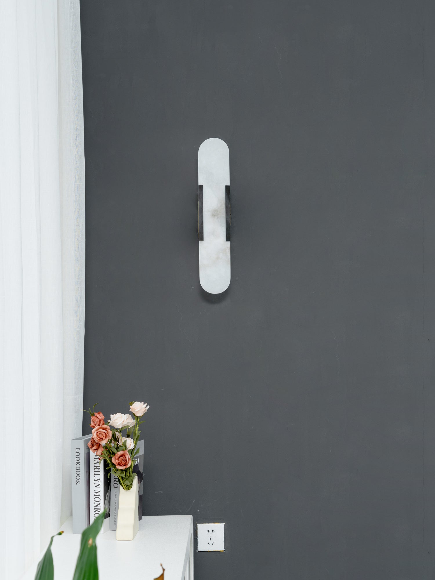 Aurelio Linear Alabaster Wall Lamp