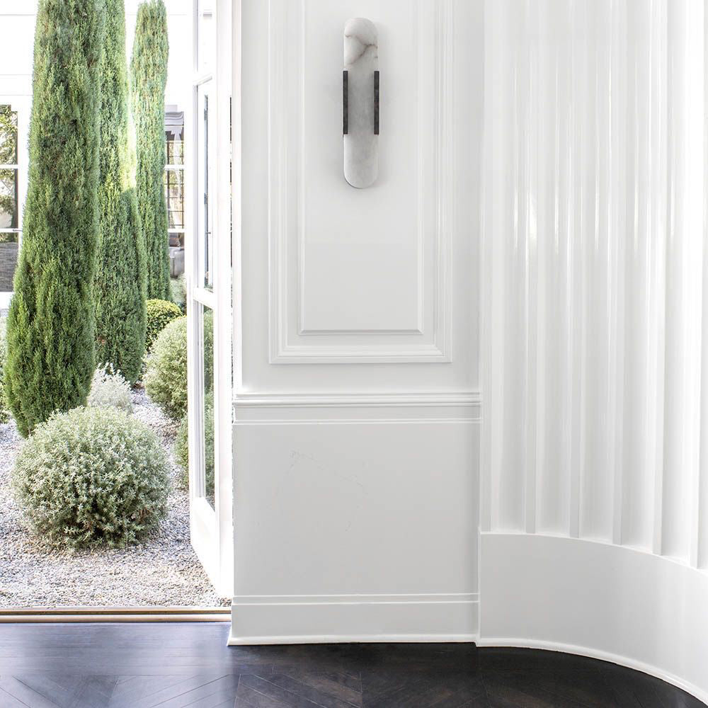 Aurelio Linear Alabaster Wall Lamp