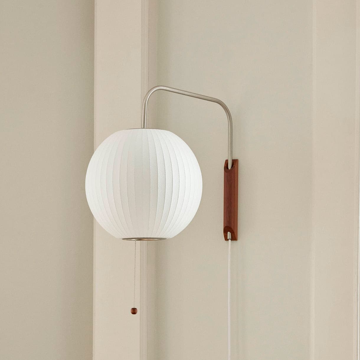Arlen Orb Wall Lamp