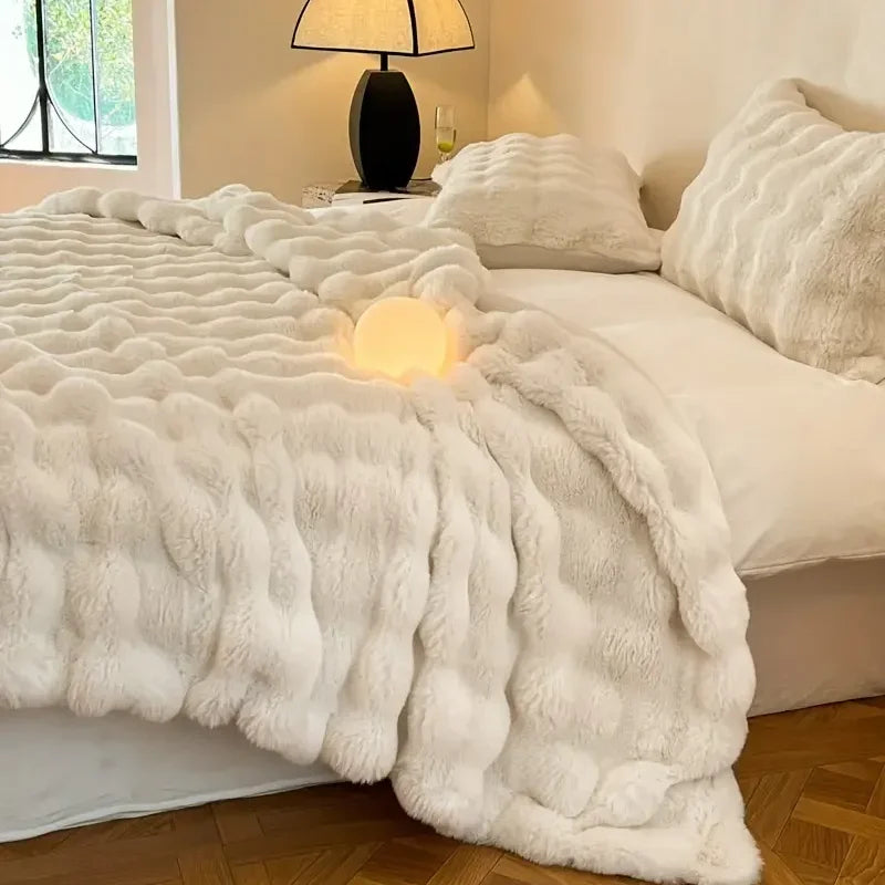 Reversible Textured Throw Blanket Double-Sided Bubble Design