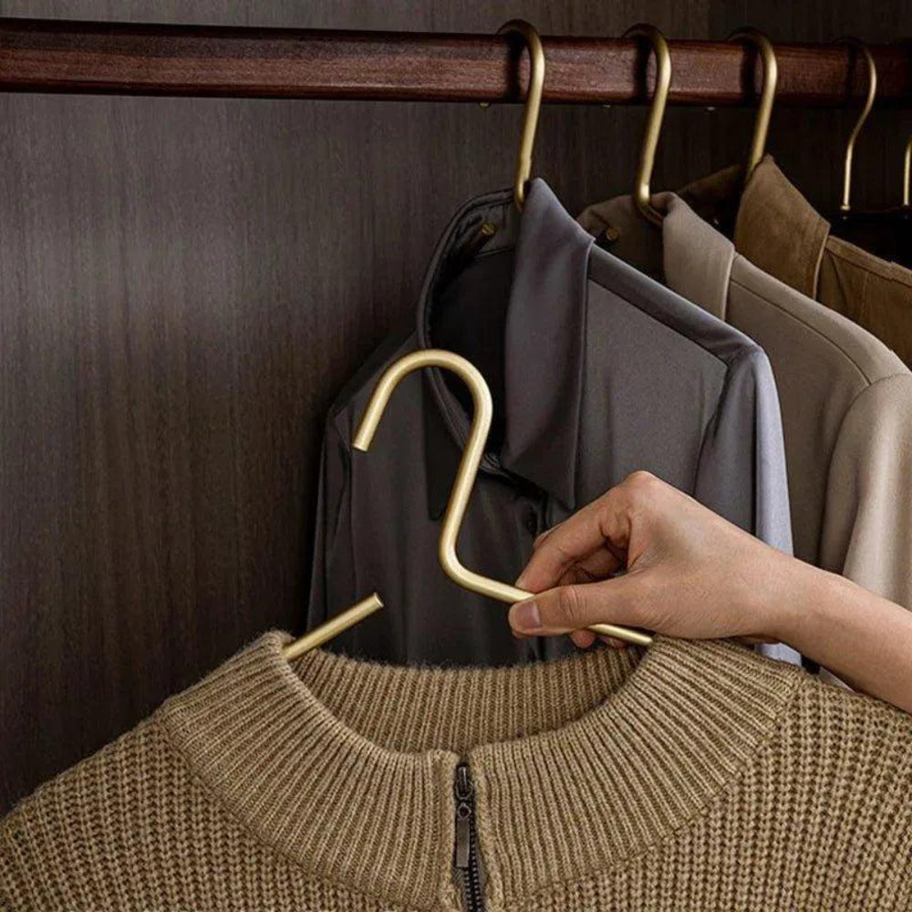 5-Piece Non-Slip Clothes Hanger Set Slim Wardrobe Organisers