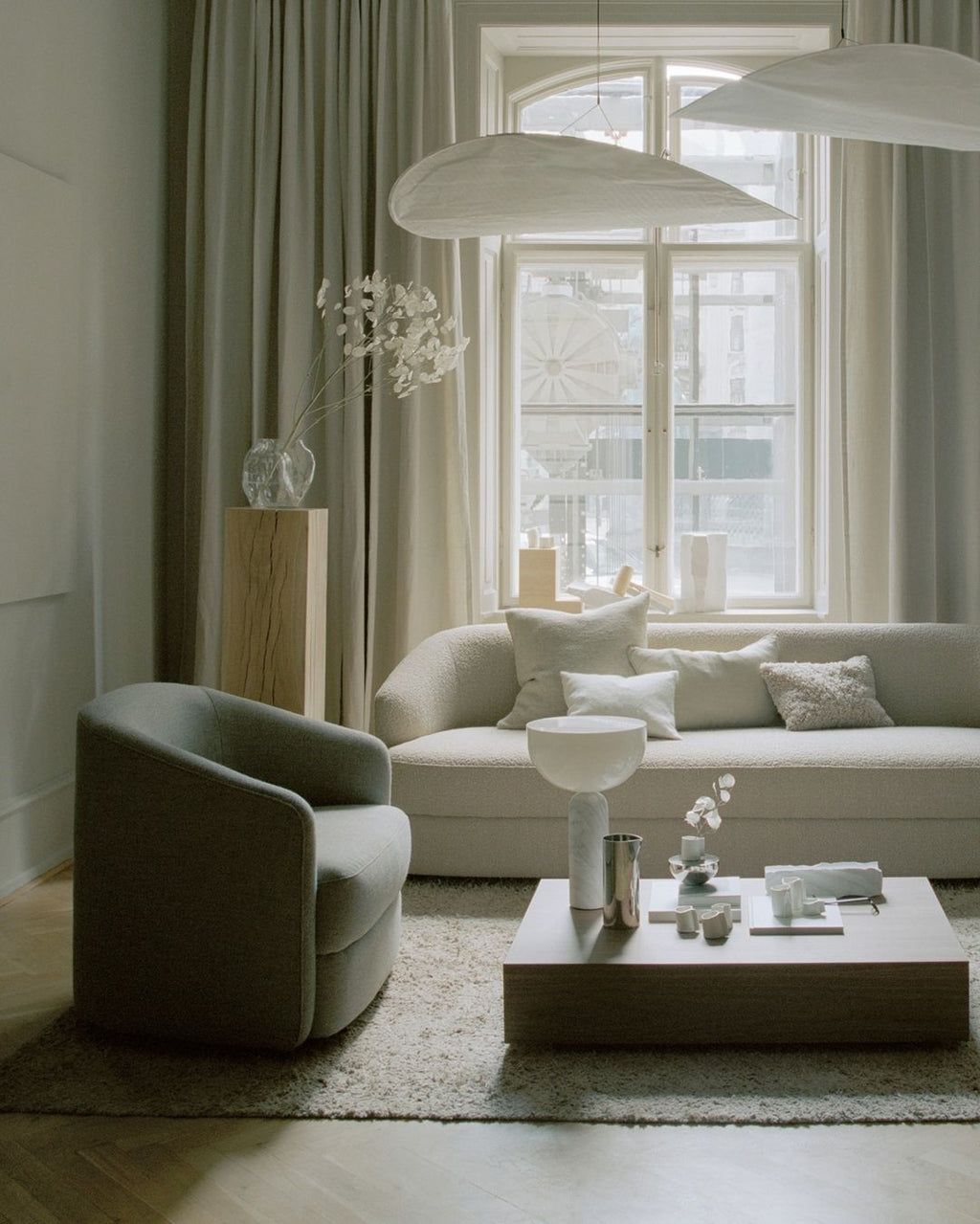 Avenor Sculptural Pendant Light