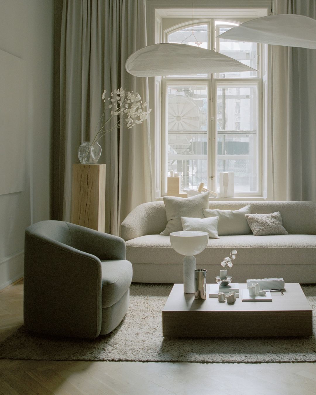 Avenor Sculptural Pendant Light