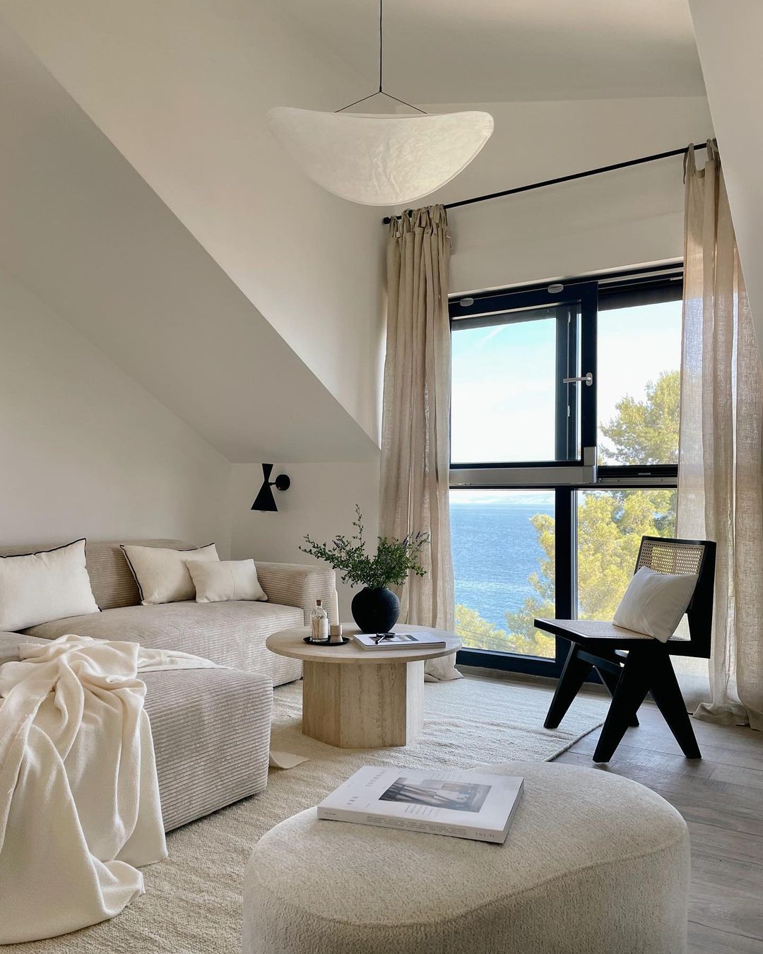 Avenor Sculptural Pendant Light