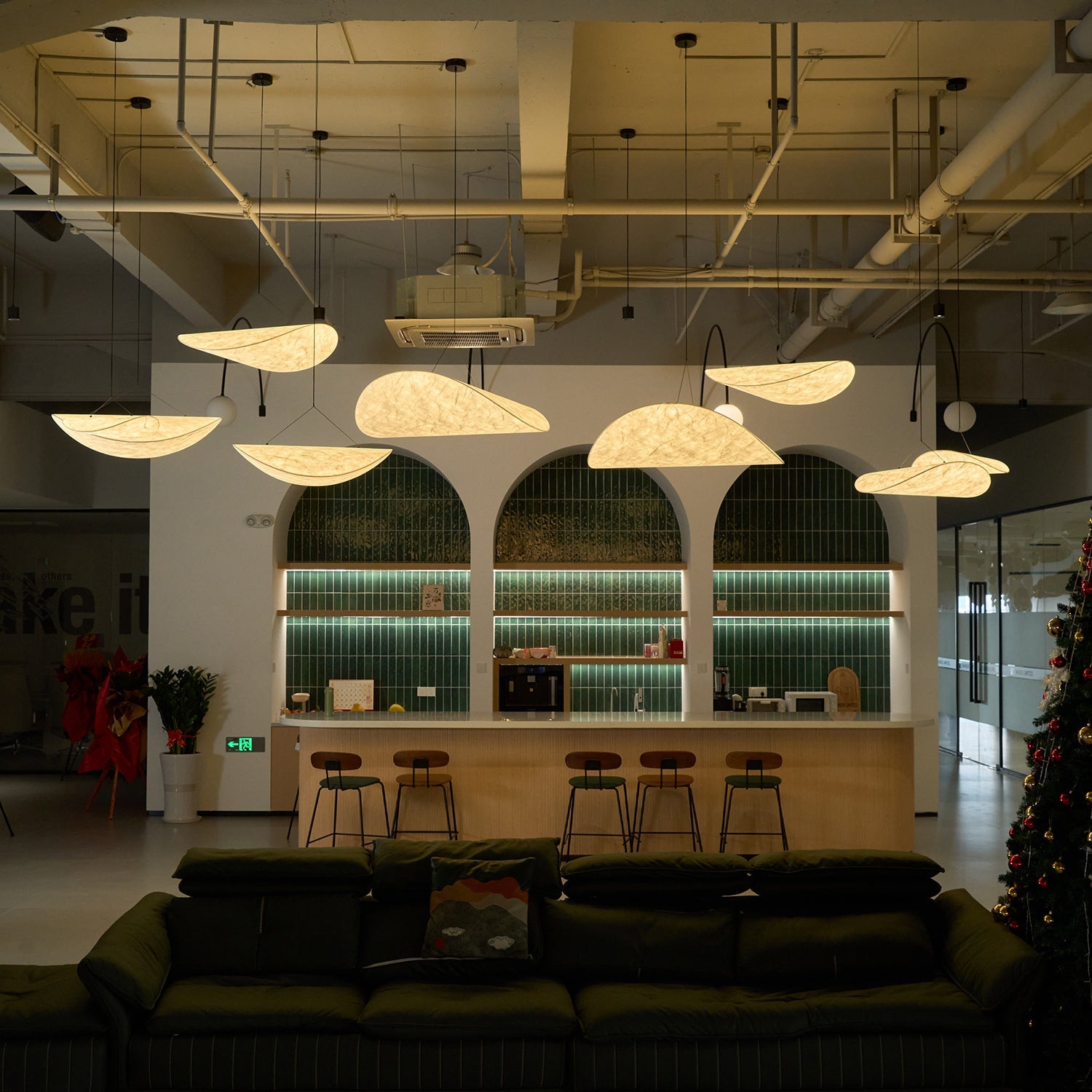 Avenor Sculptural Pendant Light