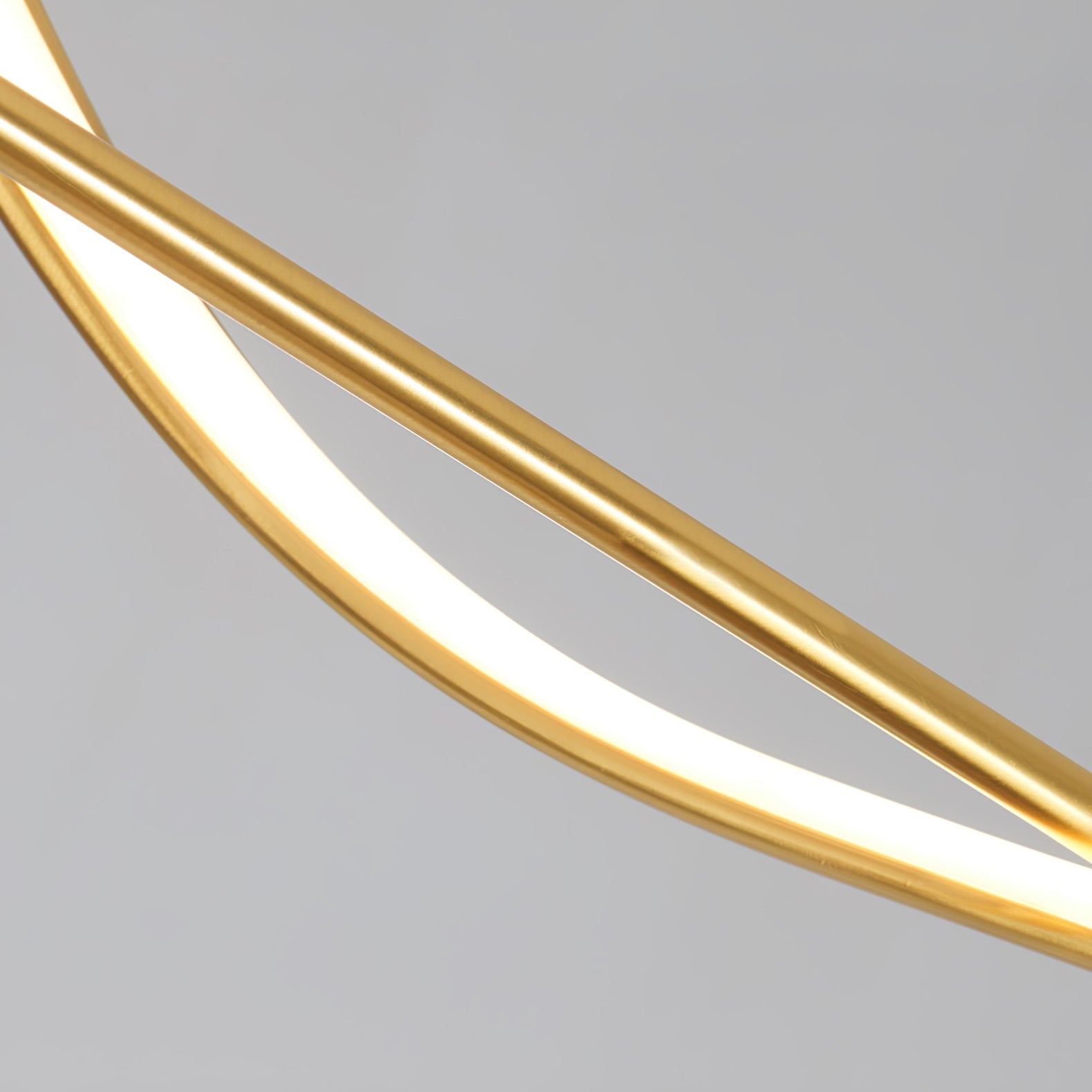 Solenne Wave Linear Pendant Light